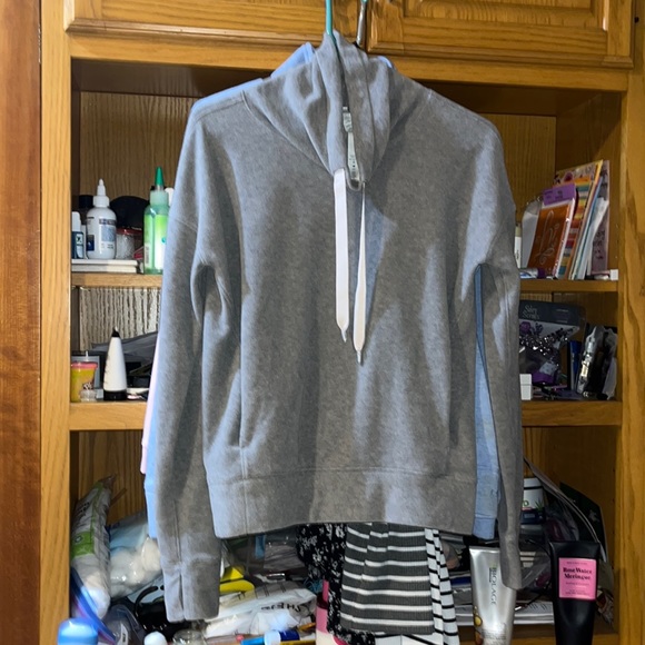 NWOT Lululemon go forward Grey fleece pullover sweatshirt perfect condition sz 4 - Picture 4 of 9